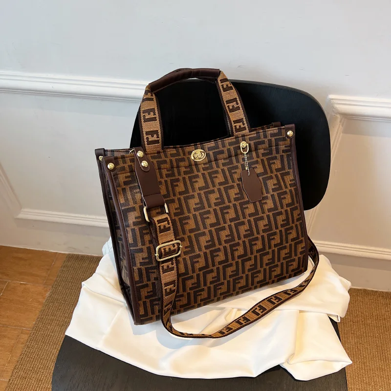 Shoulder Bag Lady Messenger Bag Canvas Shoulder Bag Trendy Women's Large Tote Bag Alphabet Print Crossbody Shoulder Bag Versatile Commute Shopper Shopping Handbag