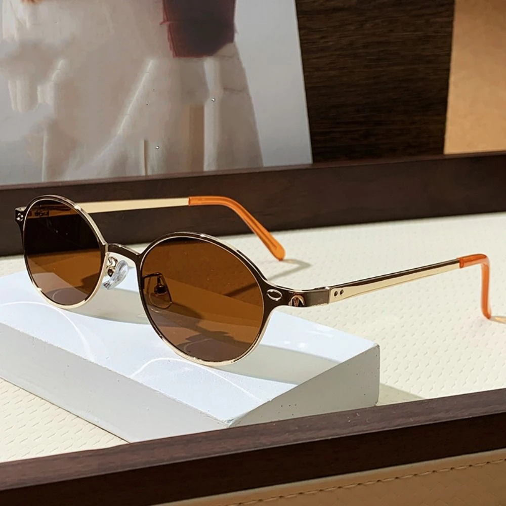 Chic Retro Oval Sunglasses - UV400 Protection