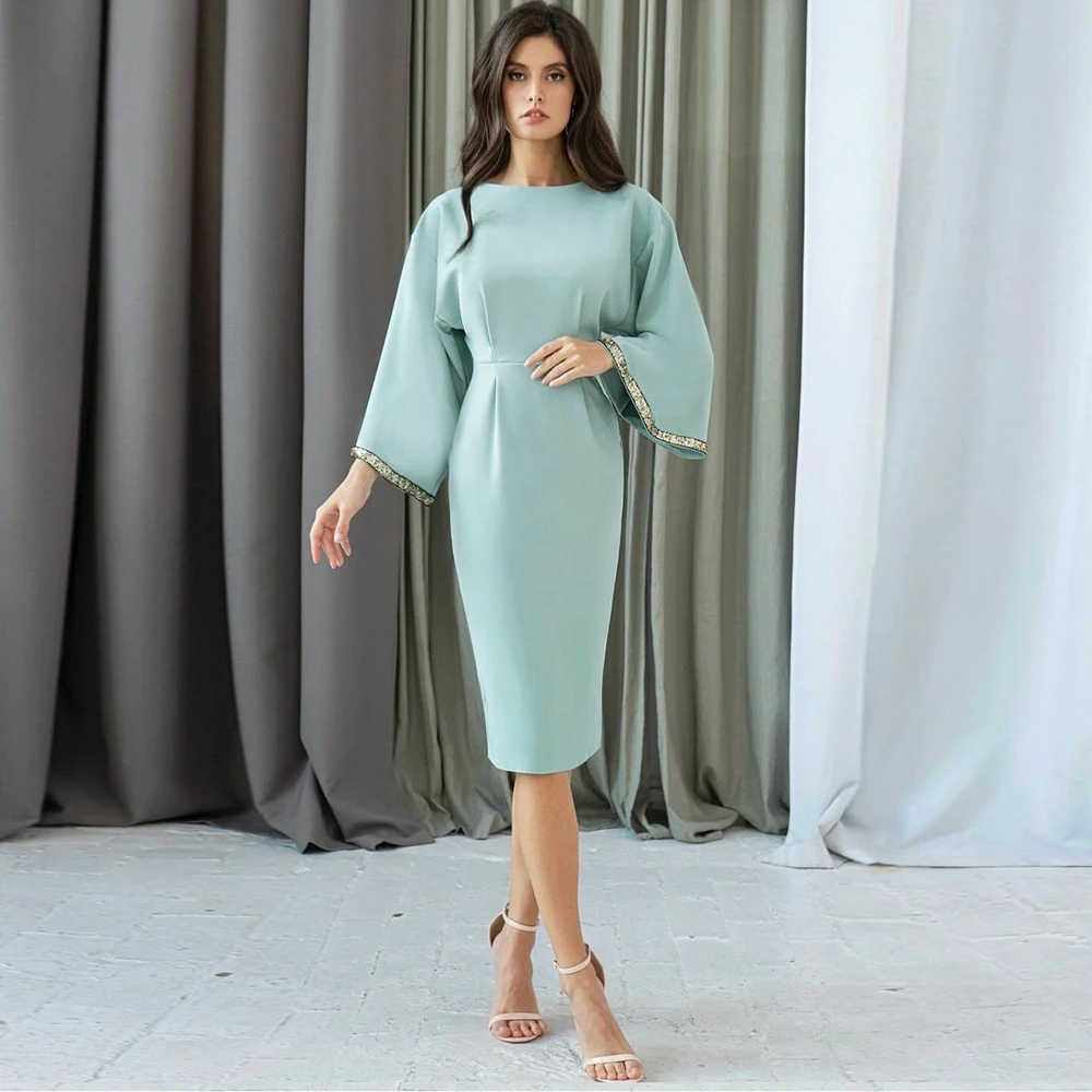 

Elegant Short Knee Length Mother Of The Bridegroom Gown With Sequin Scoop Neck Plus Size Formal Guest Party Dresses Long Sleeve
