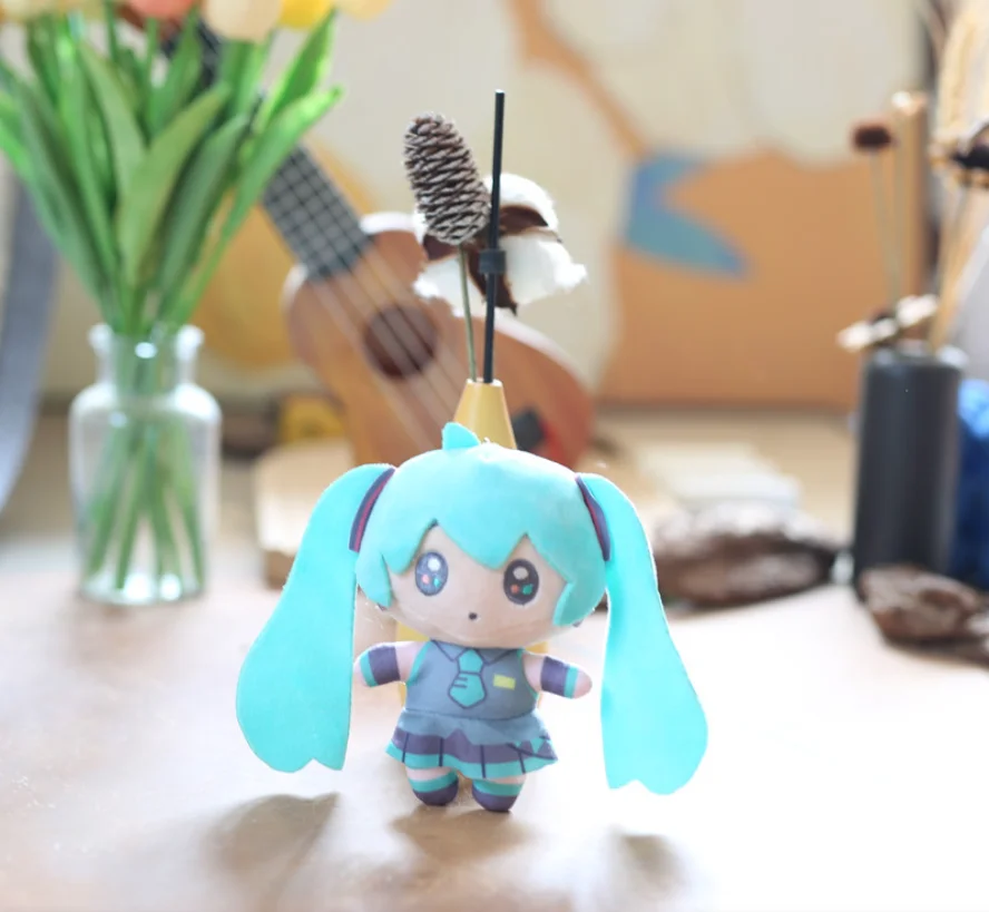 Adorable Miku Hatsune Plush Keychain Doll - Anime Figure Bag Charm & Stuffed Toy Mascot Keyring Accessory