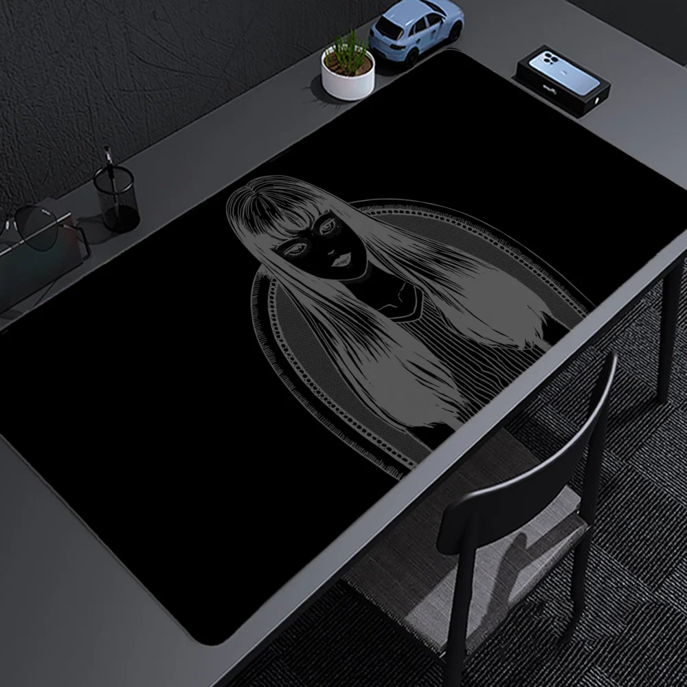 Junji Ito  ӿ 콺 е,  ڸ β ǻ Ű, ̺ å Ʈ