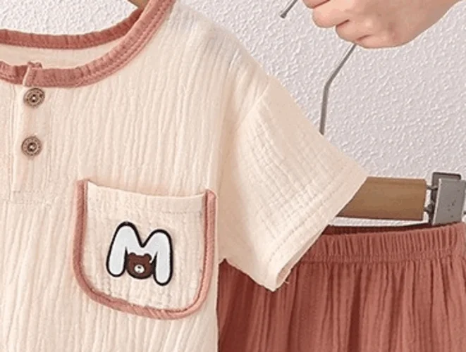 Infant Boys Daily Two Piece Clothes Set Breathable Crinkled Gauze Henley Shirt Letter Bear Pocket Elastic Cuff Casual Pants Suit 4