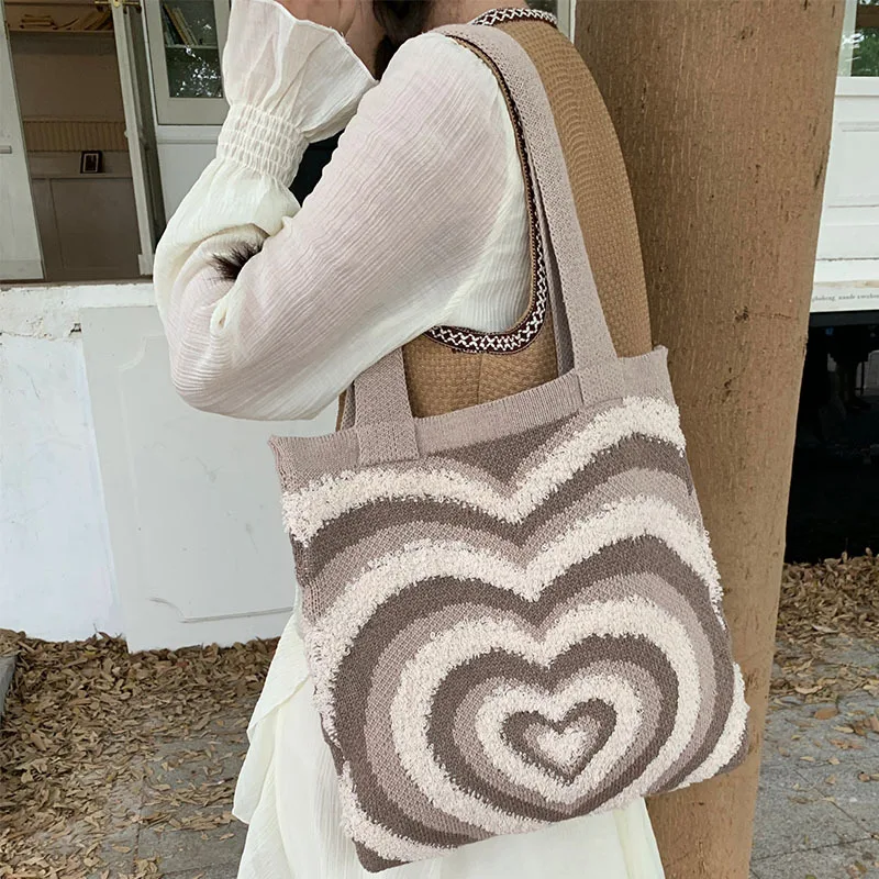 New Autumn Winter Knitted Shoulder Bag Wool Knitted Heart-shaped Pattern Street Fashion Sweet Girl Trend All-match Small Fresh