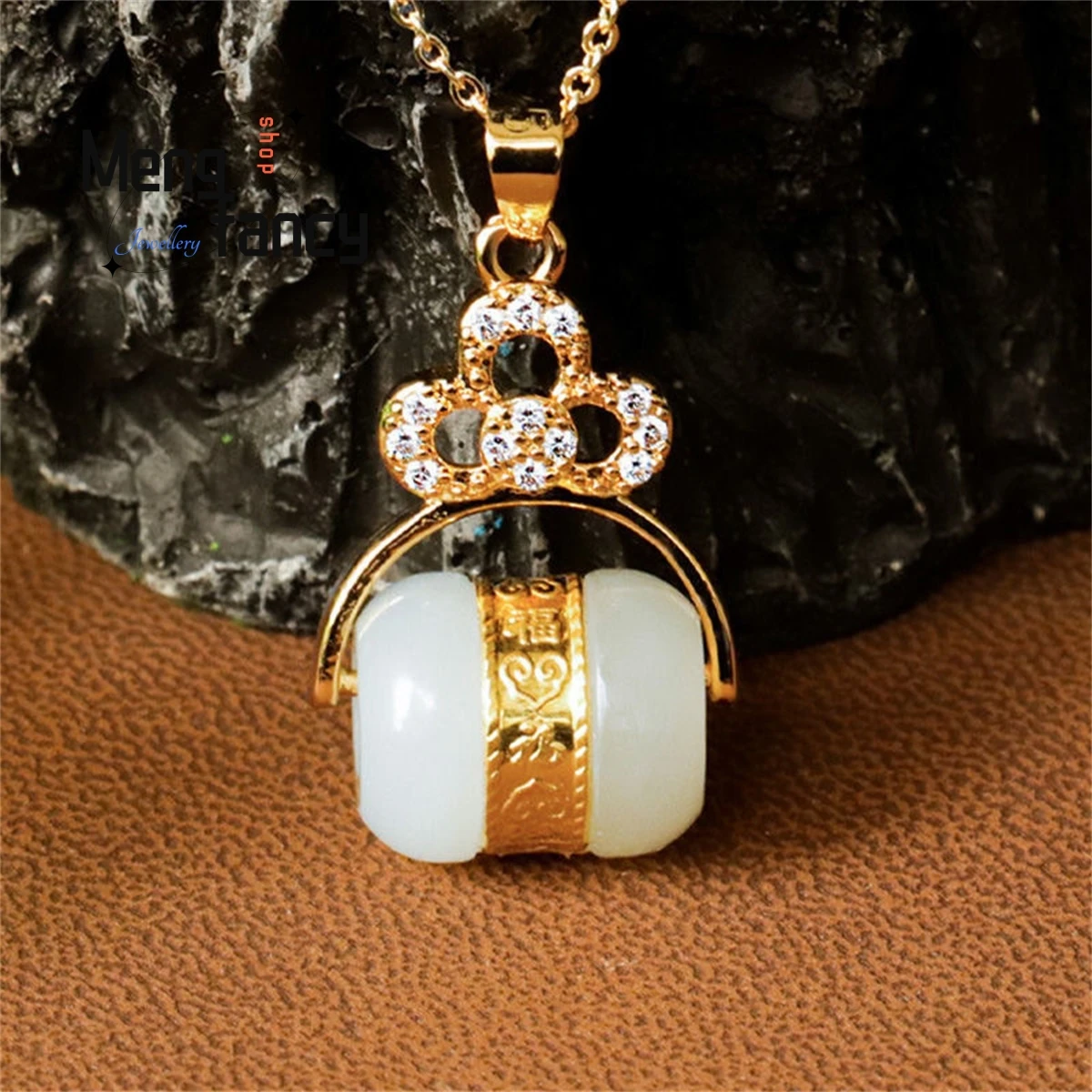 

Natural Hetian Yululutong Pendant Necklace Simple Atmosphere Fashion Personality Exquisite Lady Fine Jewelry Couple Holiday Gift