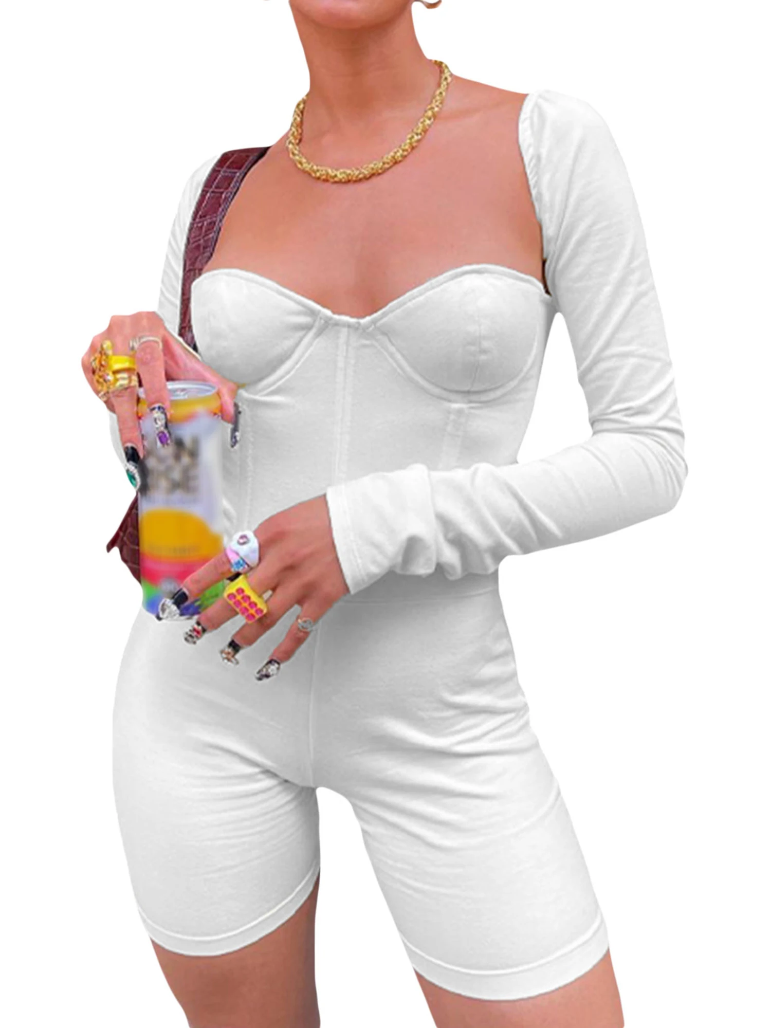 

Женский комбинезон с открытыми плечами и цветочным принтом