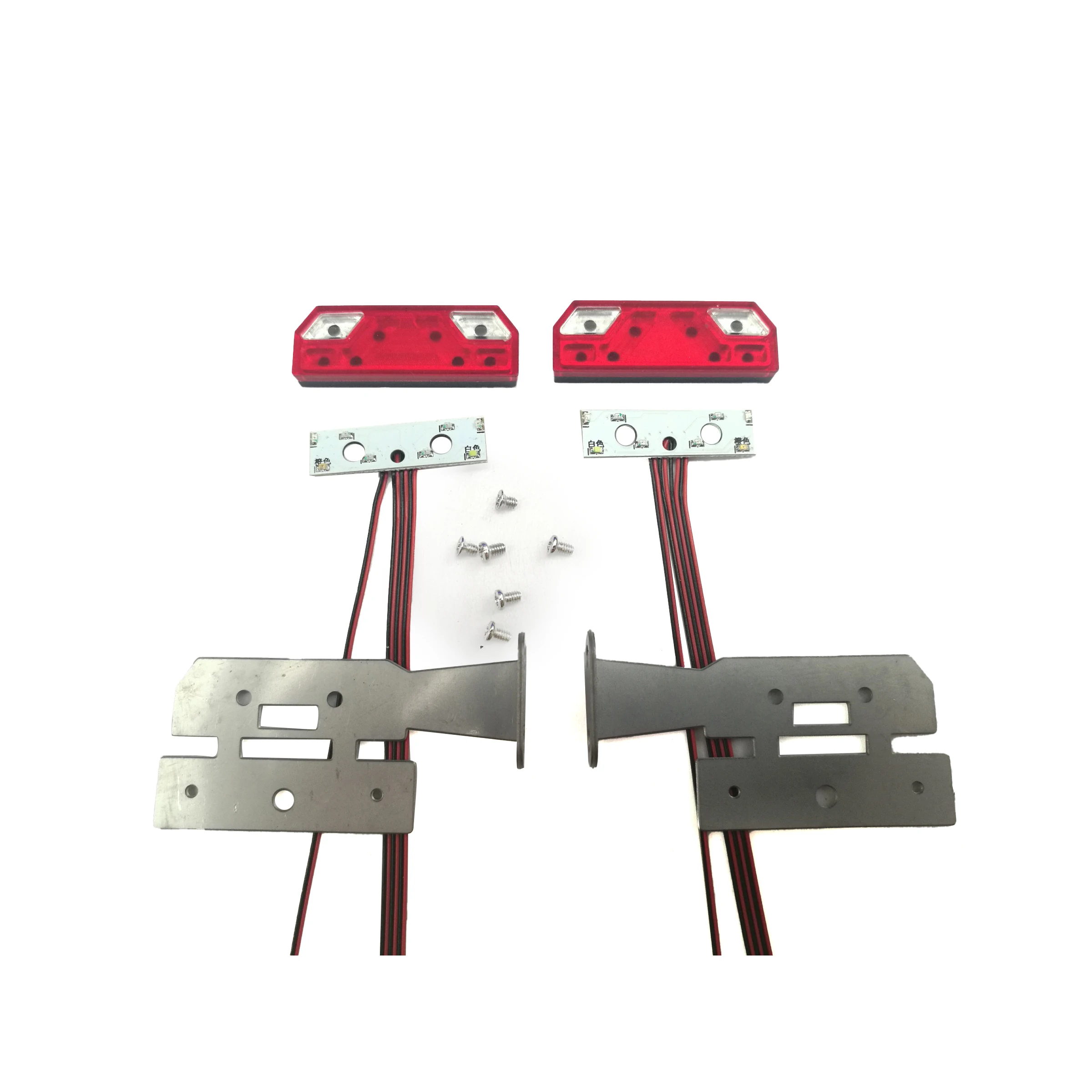 

Задний фонарь для радиоуправляемого трактора 1/14 Tamiyaya R620 1851 3363 56360