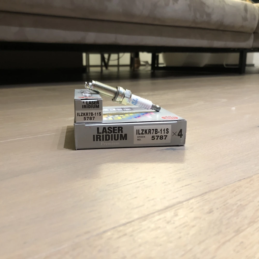 4-6 Pezzi Nuovissima Candela Laser Iridium Platinuim Ilzkr7B-11S 5787