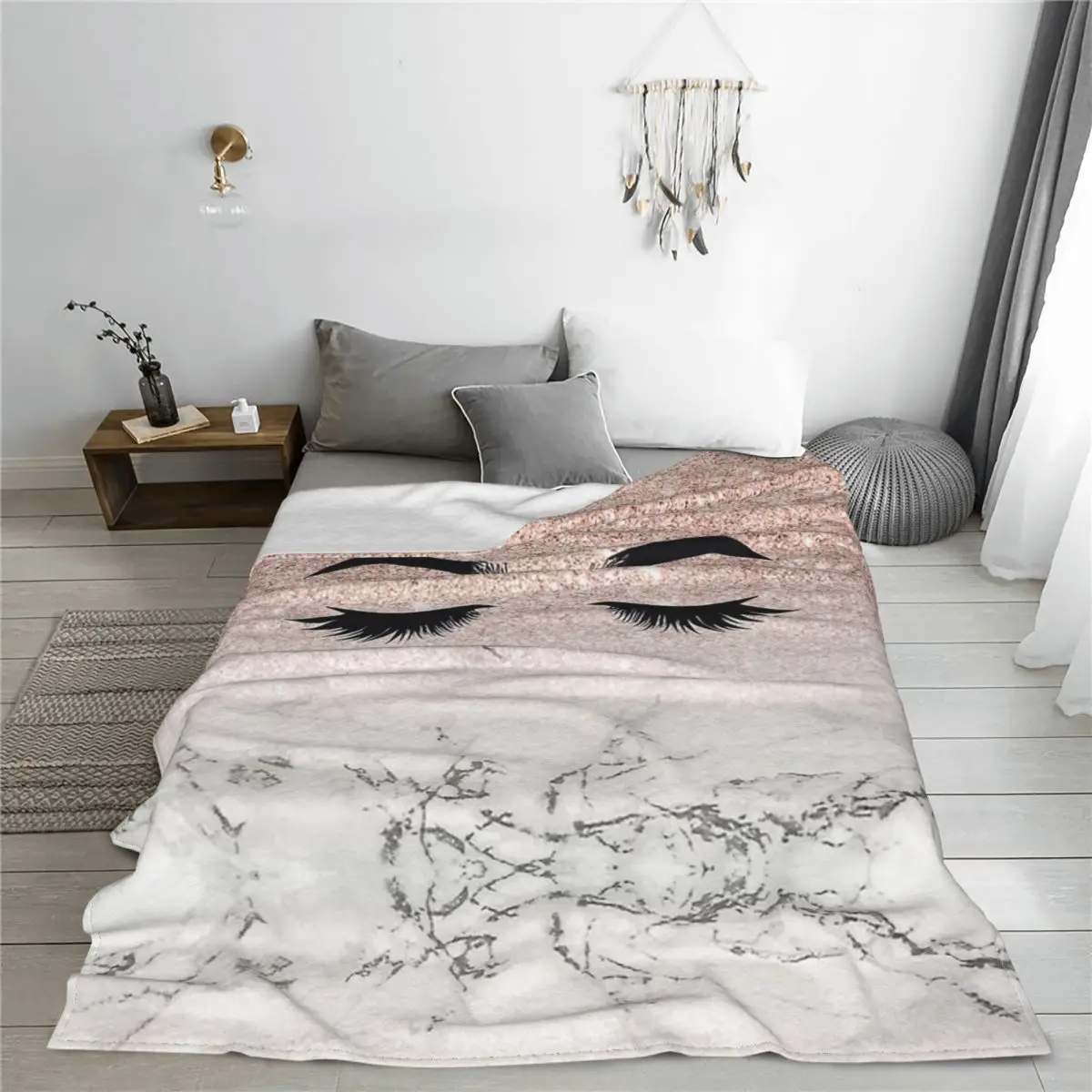 ��� �Ӵ��� �۷��� �Ӵ��� �ö��� ���, �� �Ӵ��� ������ ����ִ� ������ ��� ������ 150*125cm ħ�뺸