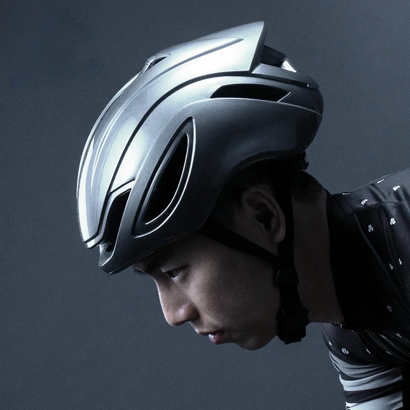 

Pneumatic Riding Helmet Integrated Bicycle Helmet Helmet Men's Mountain Highway Vehicle Equipment