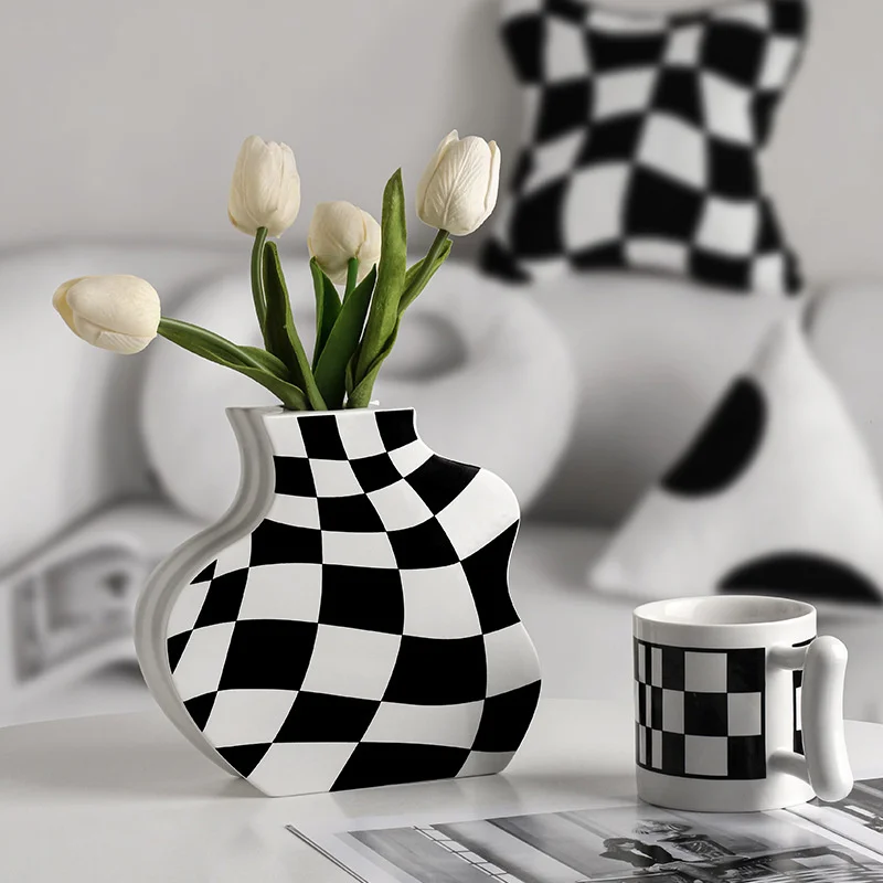 

Ins simple checkerboard ceramic vase living room bedroom hydroponic vase home clothing store decorative ornaments