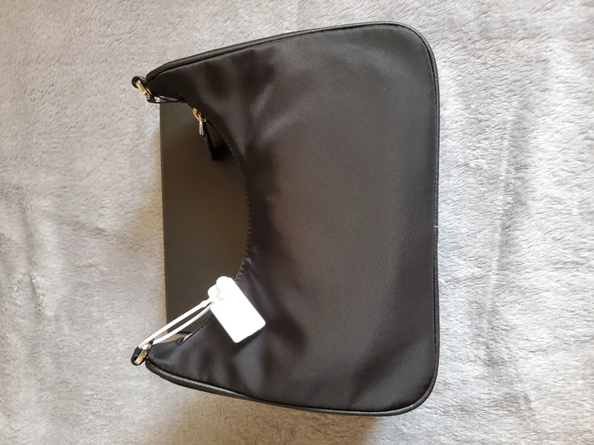 

Classic 3 in 1 nylon fabric chain bag leisure shopping bag