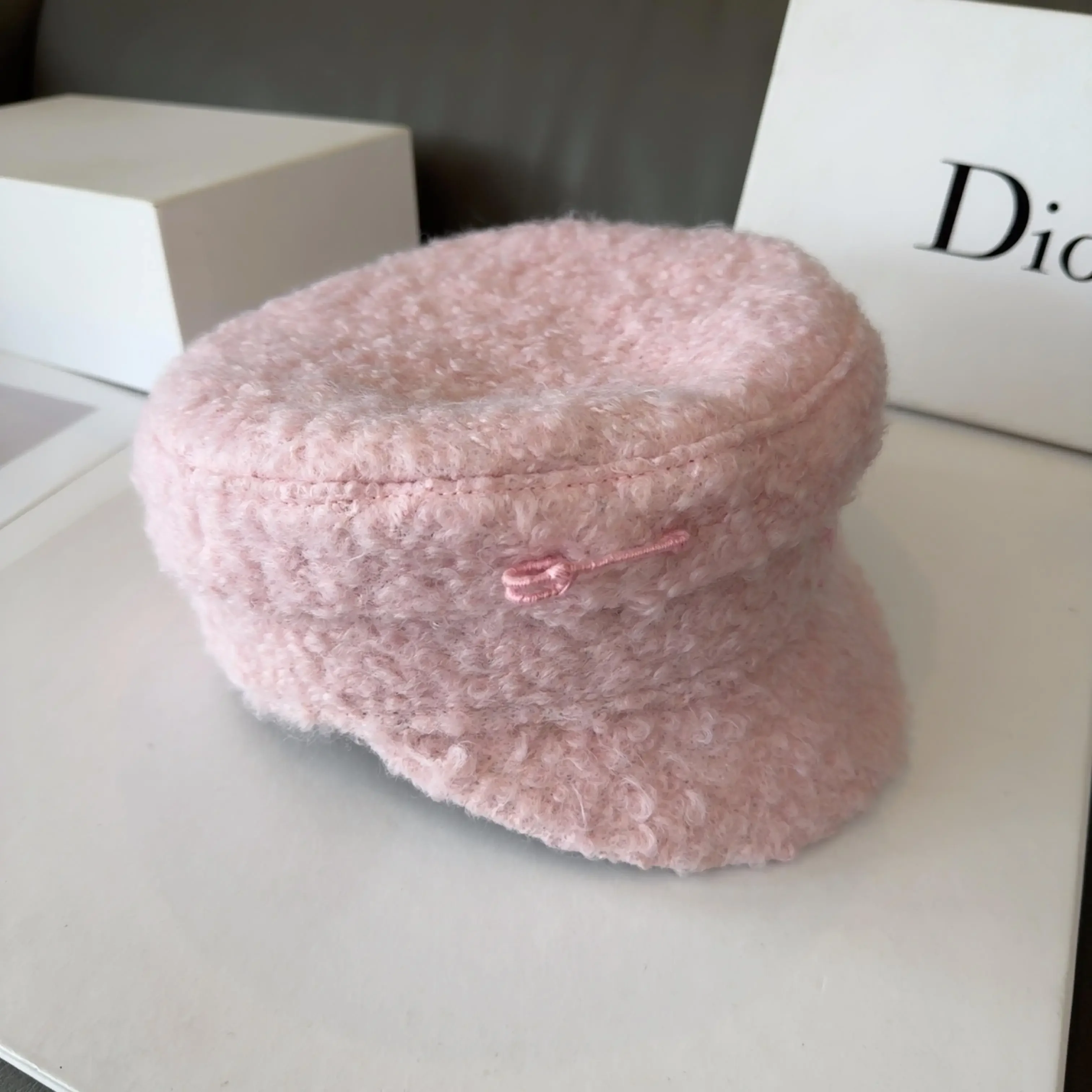 Brand Designer New Winter Baker Boy Caps Pink Letter Newsboy Caps Thick Warm Flat Cap