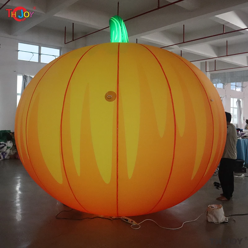 DECORAZIONE ZUCCA DI HALLOWEEN CON LUCE D. 6CM H 12CM ASSORTITO