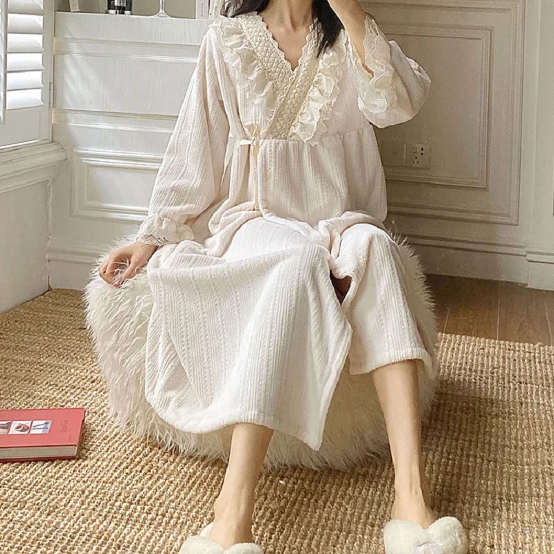 

For Thicken Princess Winter Long Vintage Women Warm Clothes Embriodery Sleepwear Home Autumn Kimono Sweet Loose Flannel Robes