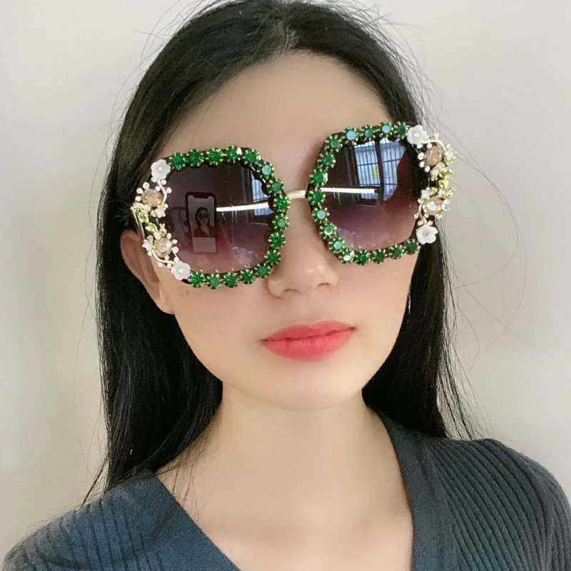 

2022 New Roses Baroque Sunglasses Women's Lentes Oculos Gafas De Sol Feminino Lunette Soleil Flowers Sun Glasses Mujer