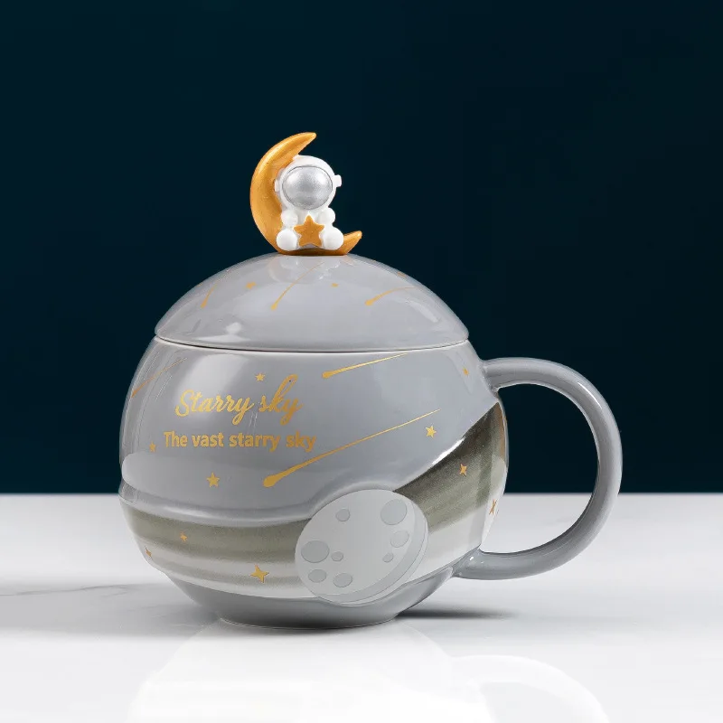 كوب سيراميك رائد الفضاء