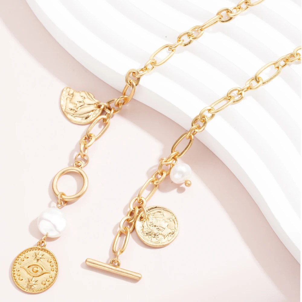 Designer Inspired Pearl Jewelry Pendant Necklace For Women Vintage Old Coin Gold Stainless Steel Chain Lady Casual Party Wear