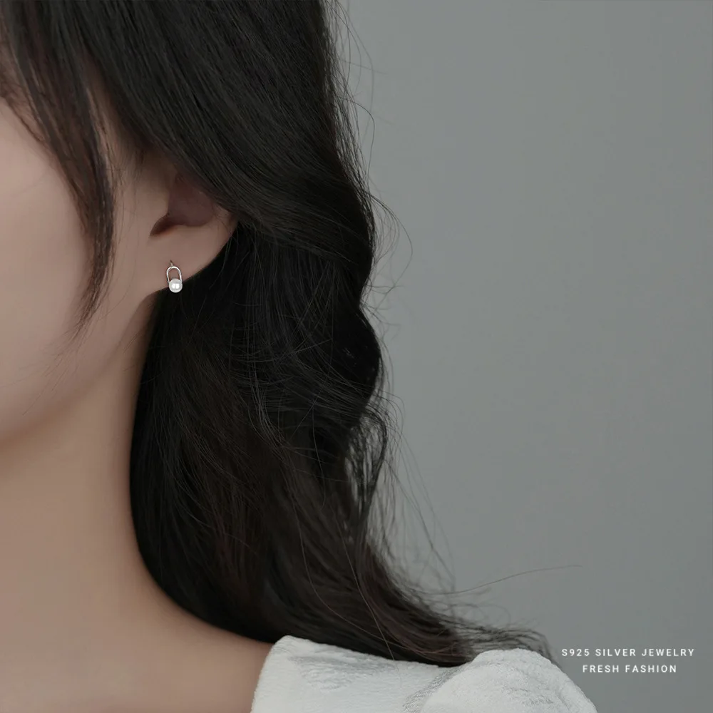  여성을 위한 짧은 몸집이 작은 진주 스터드 귀걸이, 프랑스 우아함 빛 럭셔리 간단한 기질 보석