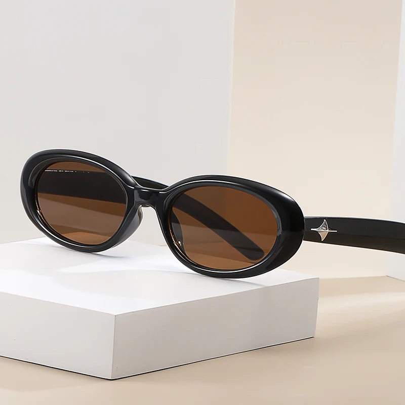 Lunettes Y2K pêche - Style ovale steampunk avec clous pour pêche rétro et tendance