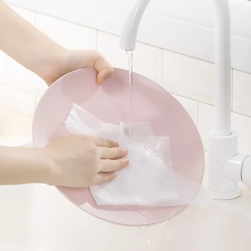 

Ultimate Convenience for the Lazy Kitchen: Disposable Cloth on a Large Roll, the Perfect Alternative to Kitchen Paper Towel