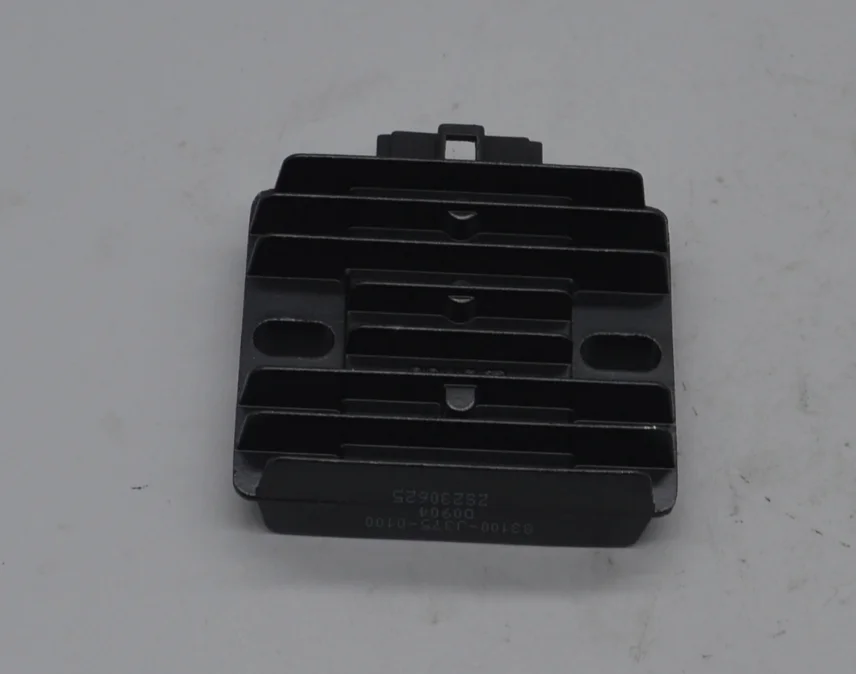 Zongshen RX1 zs150-51 zs200-51 zonsen 사이클론 RX1S zs200 오토바이 부품 액세서리 용 정류기 레귤레이터