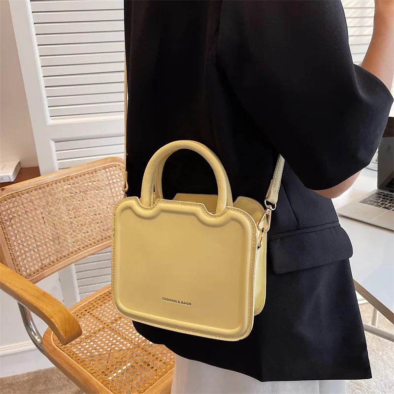 Women's Bag 2023 New Fashion Carrying Messenger Bag Women's Bag Retro Shoulder Bag handbags for women  shoulder bag