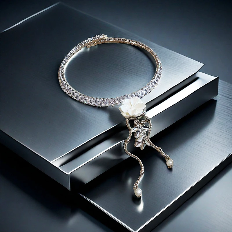 Boho Women Bridal Vintage Flower Tassels Pearl Shiny Rhinestones Choker Necklace Simple Wedding Necklaces for Women and Girls