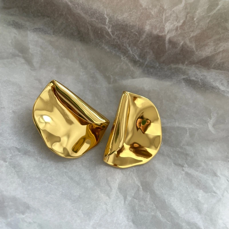 

New Trendy Temperament Pleated Metal Ladies Earrings Fashion Vintage Personality Jewelry 2022 Accessories