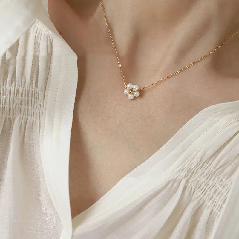 ネックレス・ペンダント Pearl Flower Necklace Pearl floral pendant necklace for women stainless steel