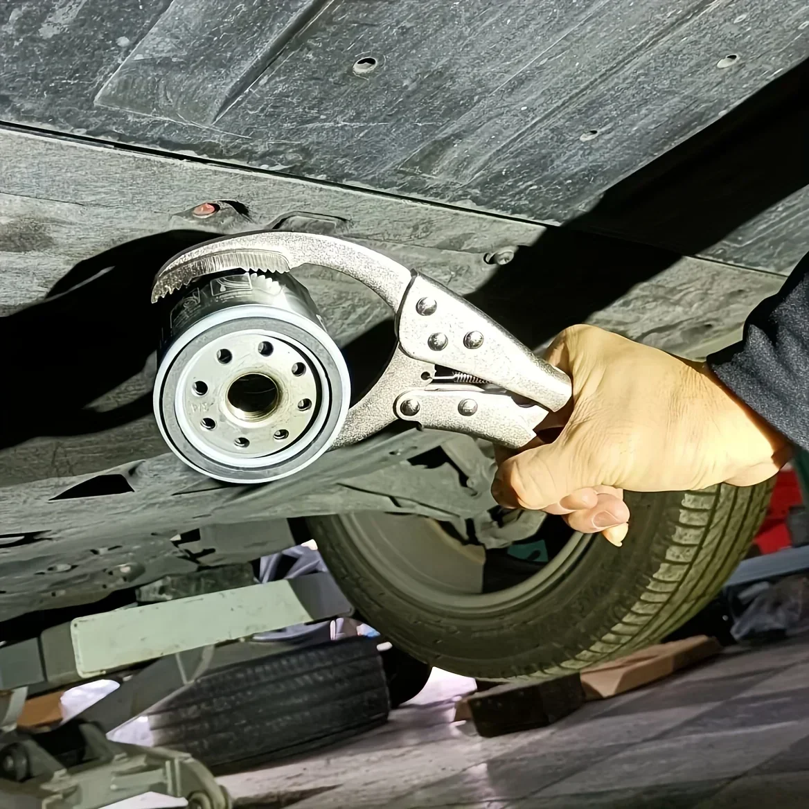 Adjustable Clamp Filter Wrench Oil Grid Wrench Oil Change Multi-Function Engine Oil Filter Wrench Car Disassembly Repair Tool
