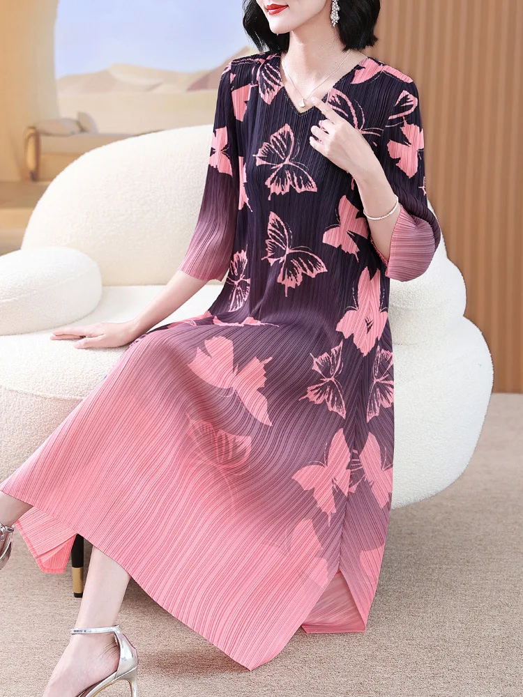 

2023 Summer And Autumn Pleated Large Size Dress For Women
