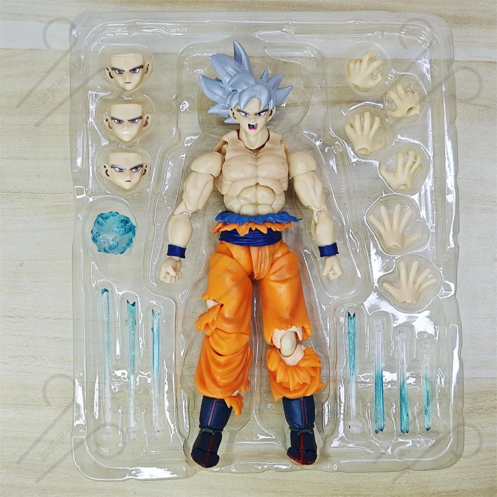 SHF Dragon Ball Z Super Ultra Instinct Goku White Hair