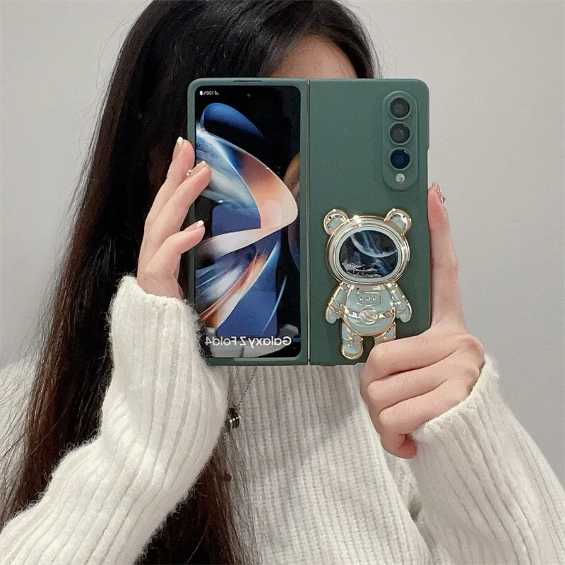 Fashionable Quicksand Space Astronaut Phone Holder Case - Matte Finish