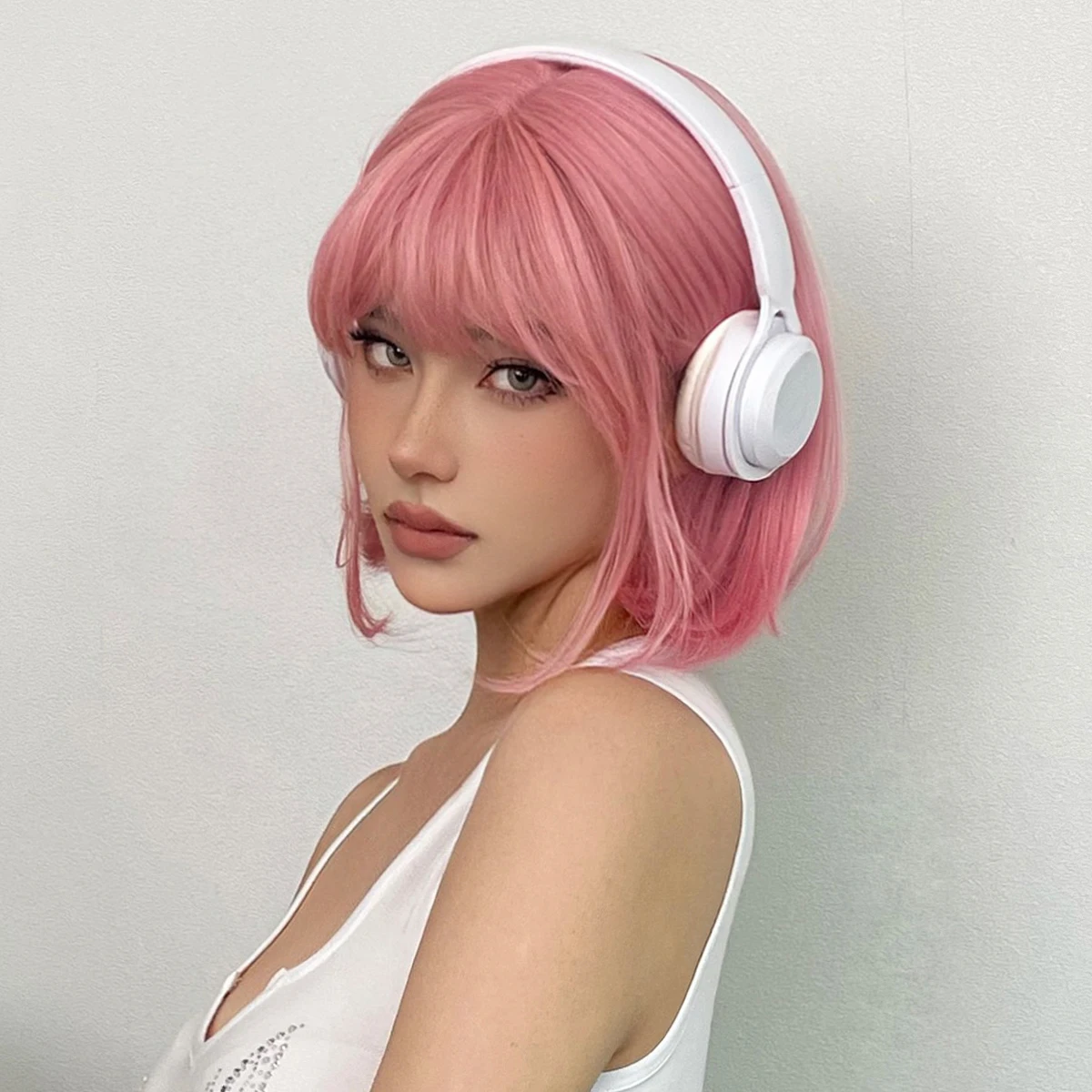 Synthetic Wig Short Straight Bob Pink Natural Hair with Bangs for Women Cosplay Cute Heat Resistant Fiber