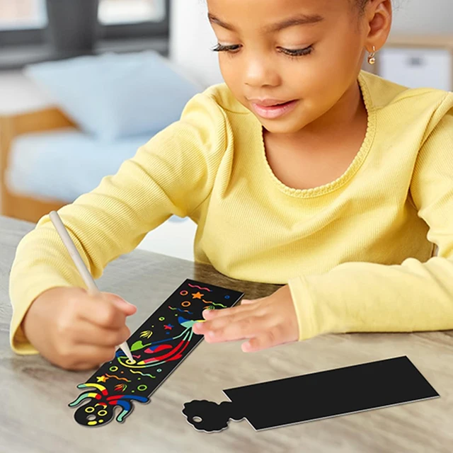 12pcs Magic Scratching Bookmarks with Ropes Hangable Children Creative Drawing Toys Graffiti colour Handmade DIY Art TMZ 2