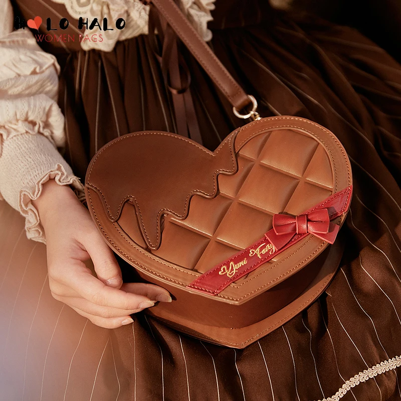 Conception De Main En Forme De Cœur Pour La Saint-valentin Dans Le Art Ligne 84228487