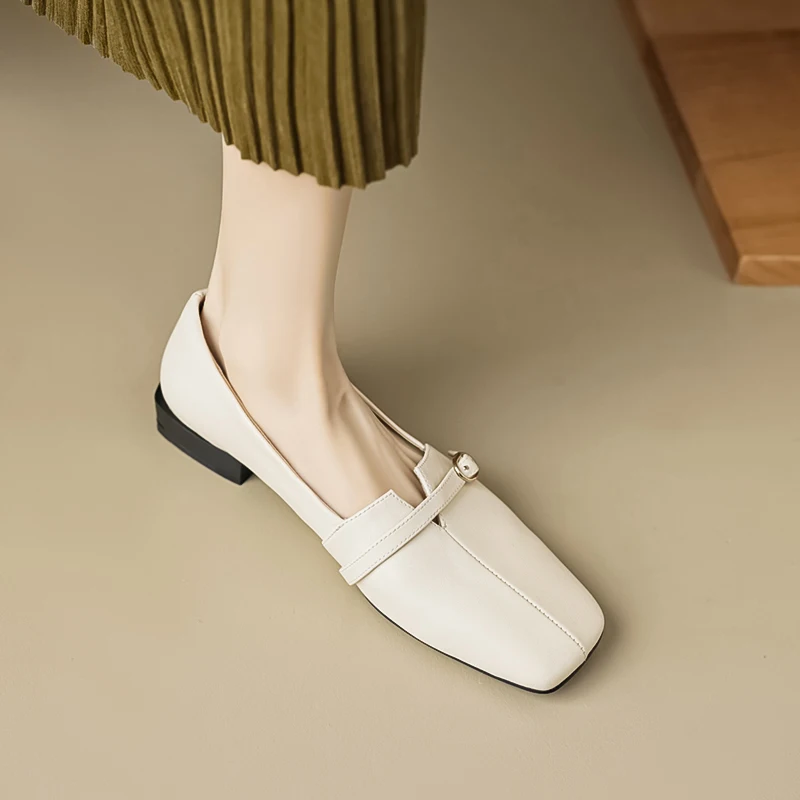Spring New Square Toe Women's Loafers Shoes Metal Buckle Decorated Low Heels Shoes Women's Leather Shallow Commuting Daily Shoes