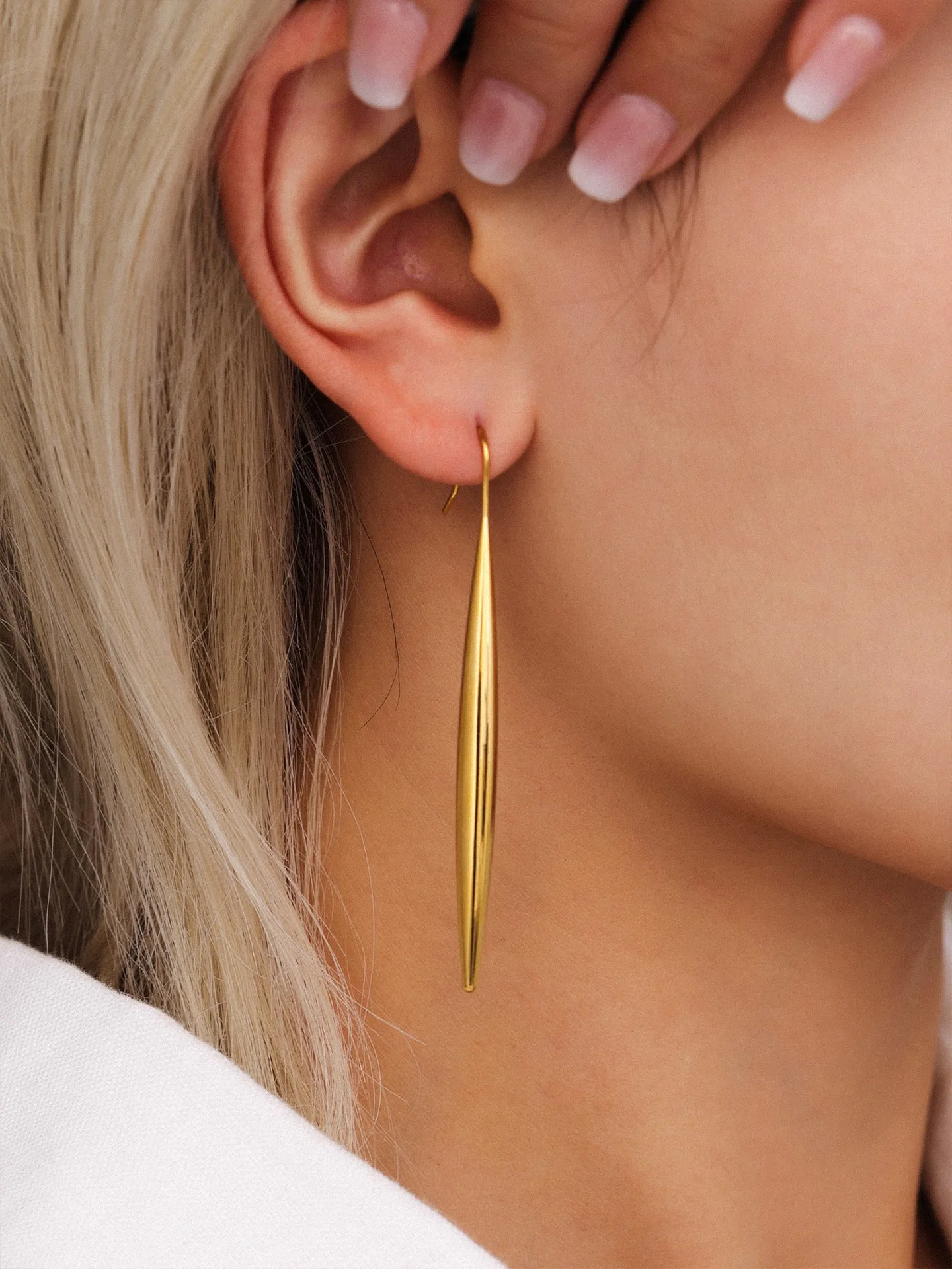 Einfache, hochwertige Edelstahl-Ohrringe für Damen, luxuriös, goldfarben, Silber, baumelnde Ohrringe, lange Ohrstecker, Schmuck, Trends 2025 – Detail 1