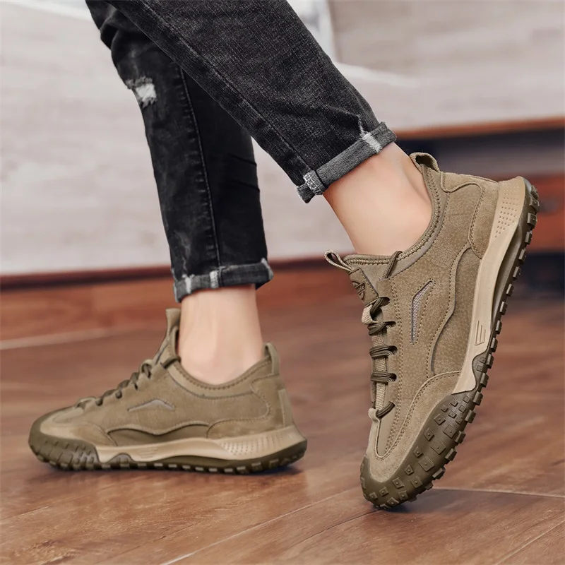 Рисунок 4 - Мужские кроссовки