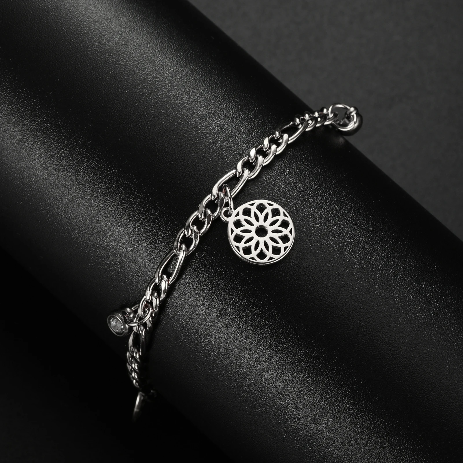 Kkjoy Mode Edelstahl Persönlichkeit hohl kleine Chrysantheme Anhänger Fußkettchen für Frauen Schmuck Accessoires Geschenk Großhandel – Detail 25