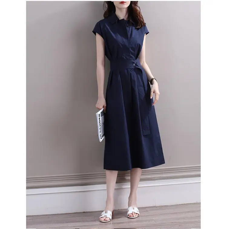 Abito Camicia Elegante e Alla Moda con Design Francese, Vita Stretta, Stile Femminile, Lunghezza Midi, Linea A, in Poliestere, Manica Corta, Colletto a Polo - immagine 4