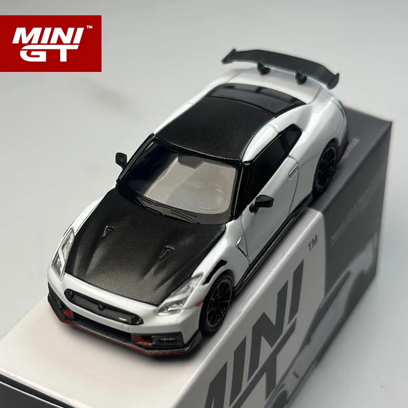 MINI GT 1:64 닛산 GTR 2024 브릴리언트 화이트 펄 합금 자동차 모델 1045