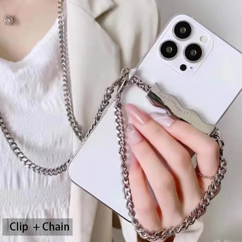 Universal Crossbody Phone Chain with Detachable Lanyard and Stand Functionality