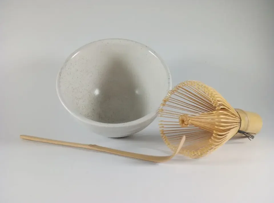 Japanese Matcha Bowl Cup Arahake Spoon w/ 100 Count Whisk Tea Ceremony Gift Set