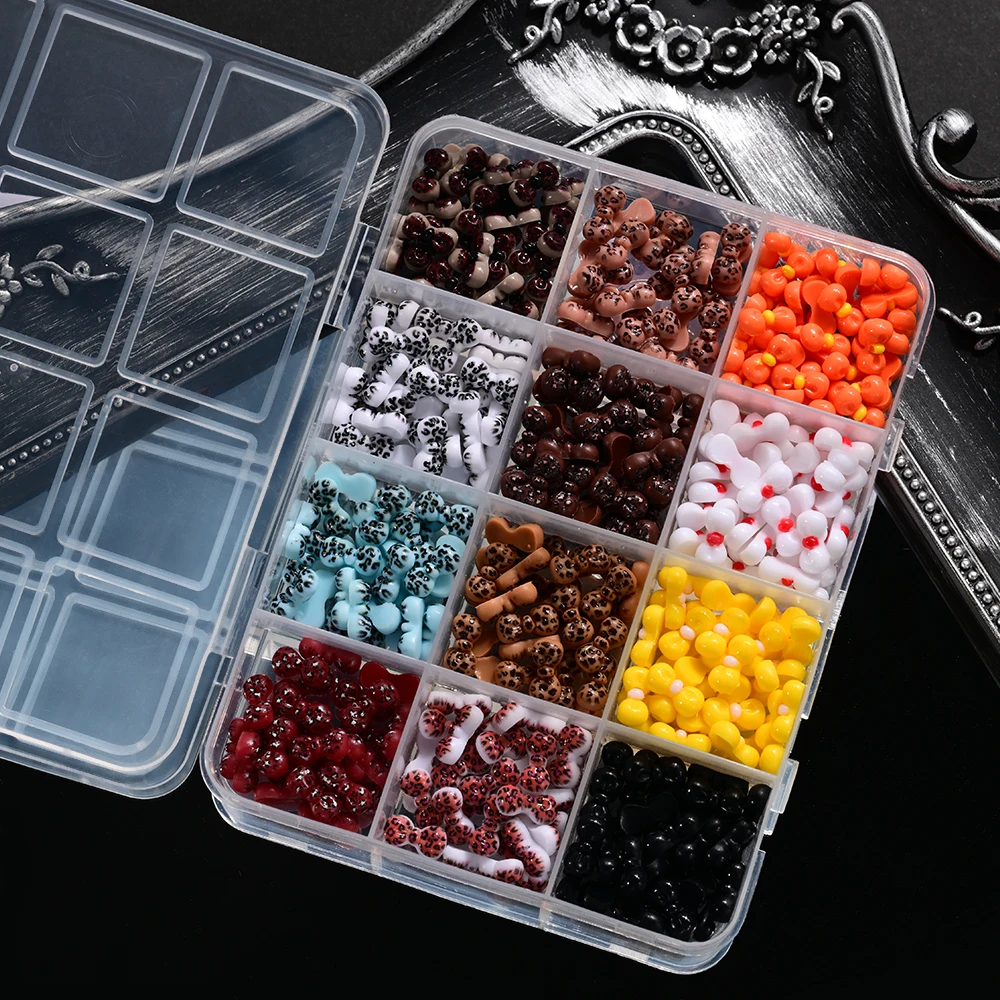 12 Stile/Box 3D Gemischte Rote Themen-Nagelkunst-Charms aus Harz: Kirsche, Erdbeere, Schleife, Blume, Strass-Nageldekorationen für DIY-Maniküre – Detail 16