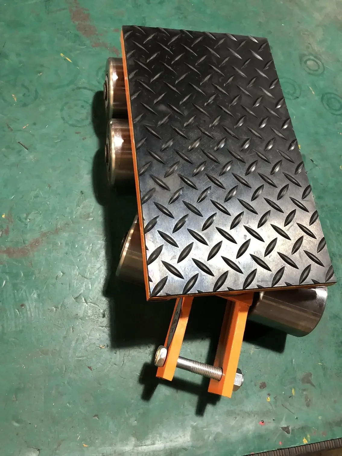 18T Rubber Wheel Steering Truck, Ground Cattle, Heavy Equipment Shifter, Silent, 180 Degree Industrial Use