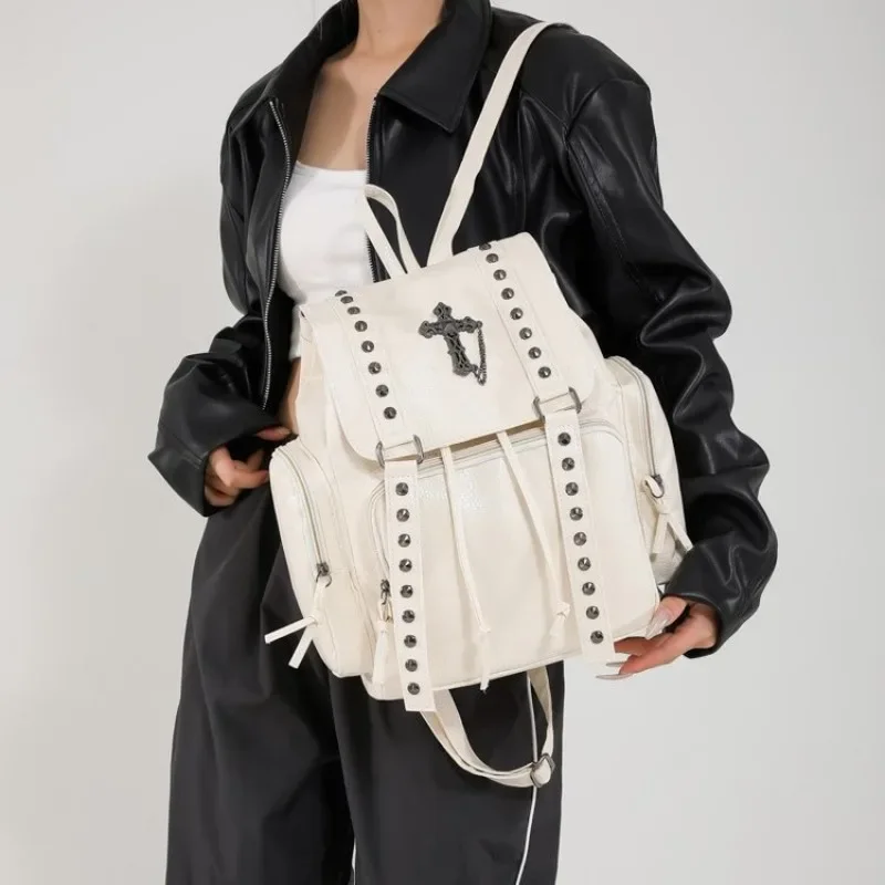 Richme Punk Women Backpacks Fashion Motocycle Rivet Gothic Mochilas Para Mujer Luxury Designer Large Capacity Cool Bag Female 3