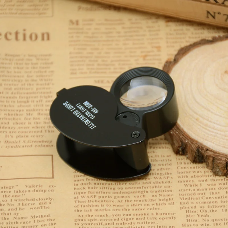 Jewelry Magnifier 40X Magnifying Glass Jewelers Loupe Pocket Folding Magnifier With Light for Watch Coins Stamps Gems Jewelry Diamond Identifying