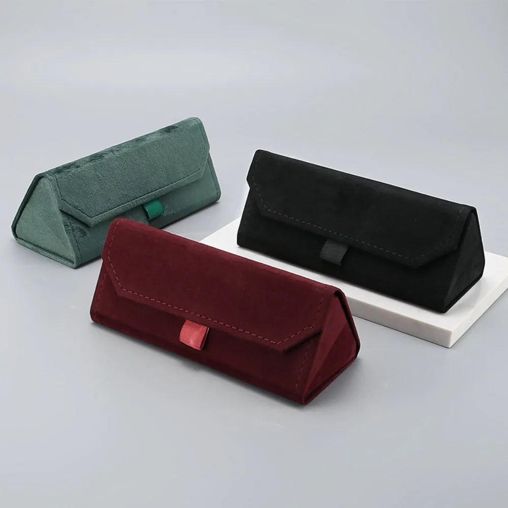 

Elegant Triangle Velvet Glasses Case Sunglasses Case Plush Box Glasses Box