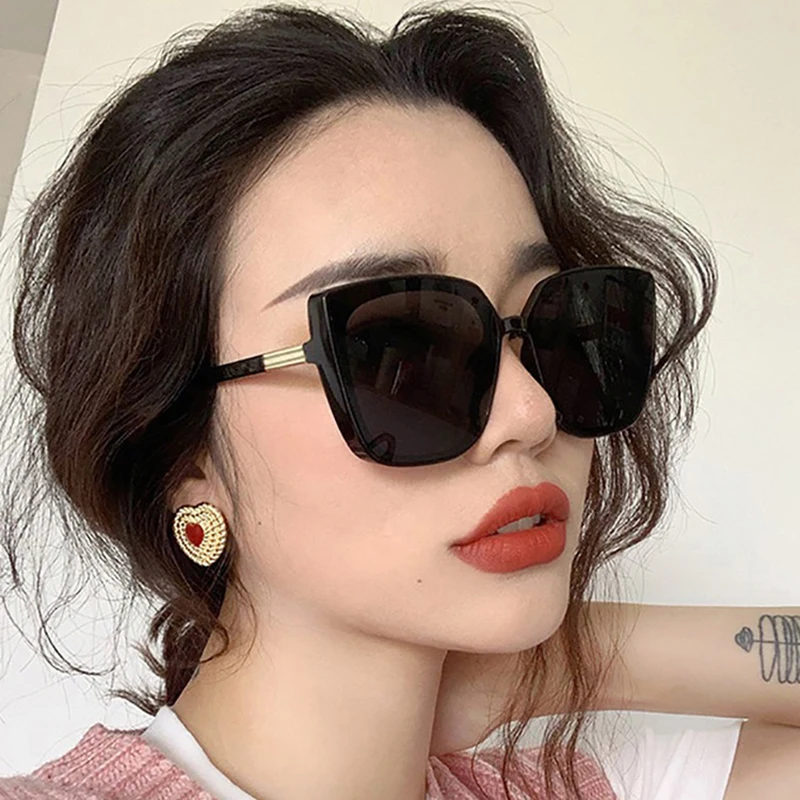 

Luxury Design Sunglasses Outdoor Classic Retro Round Pure Black Plastic Frame Eyewear Women Men Glasses UV400 Summer Accessory